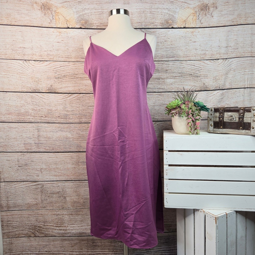 5/$25 Lena Womens Plum Purple Satin Midi Slip Dress V-Neck Side Slit Size M